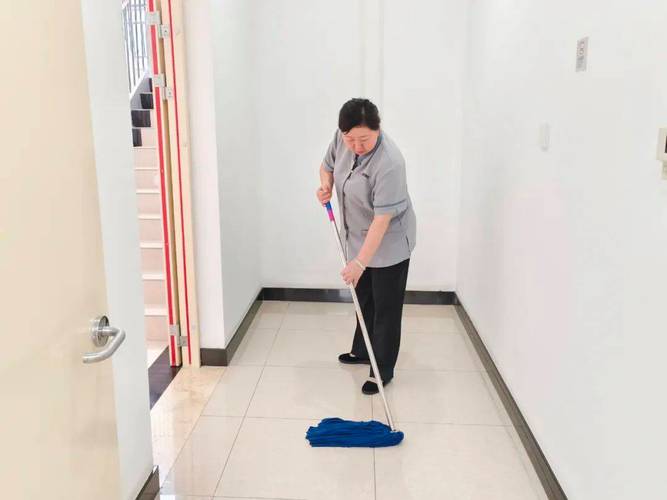 正阳物业丨【优享品质 至臻服务】保洁篇:"洁"心守护,"净"心